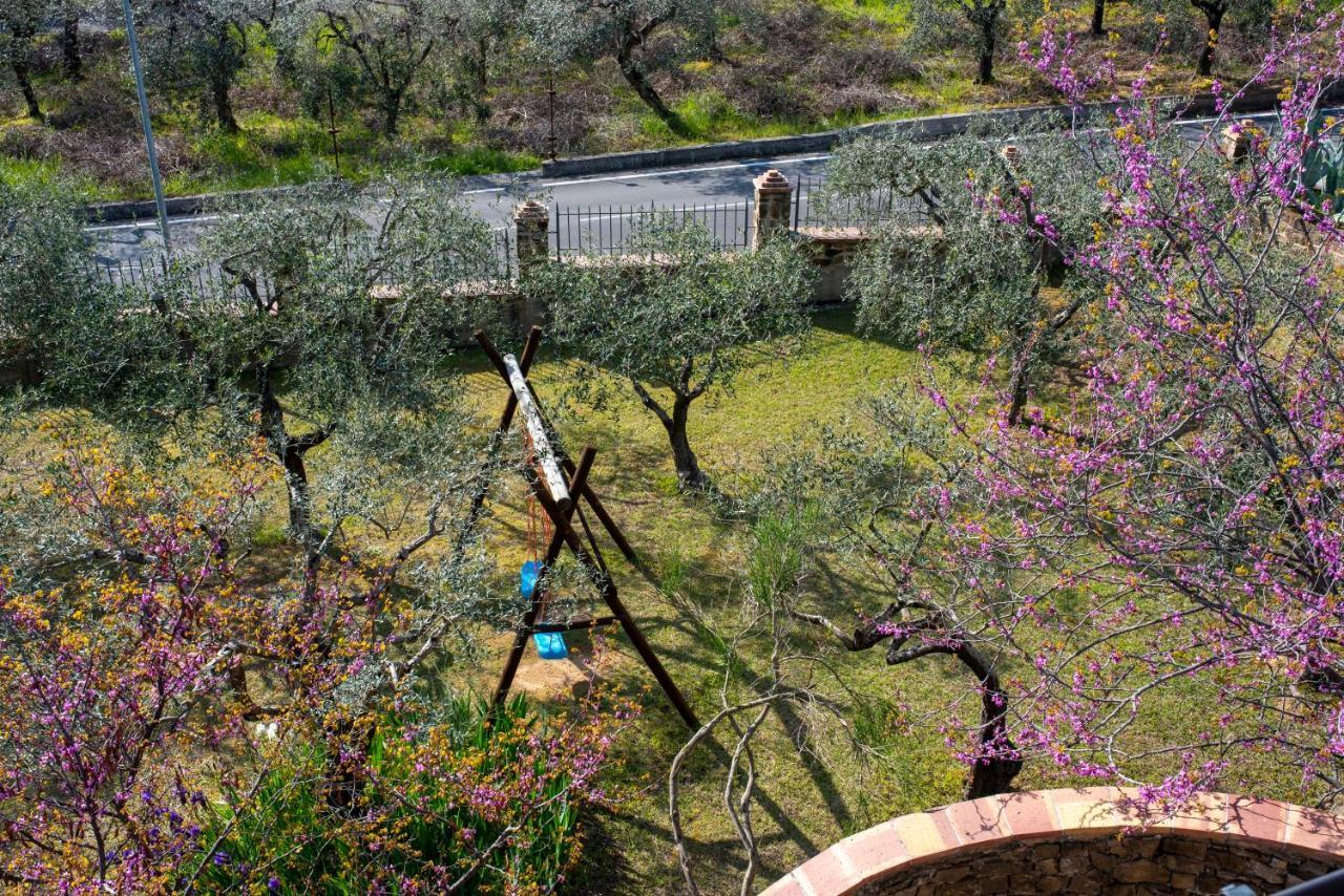 La Ginestra Hotel Castel San Lorenzo Ngoại thất bức ảnh