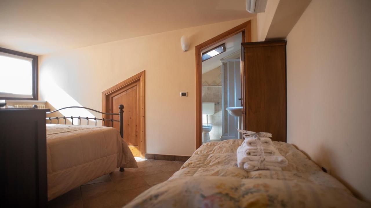 La Ginestra Hotel Castel San Lorenzo Ngoại thất bức ảnh